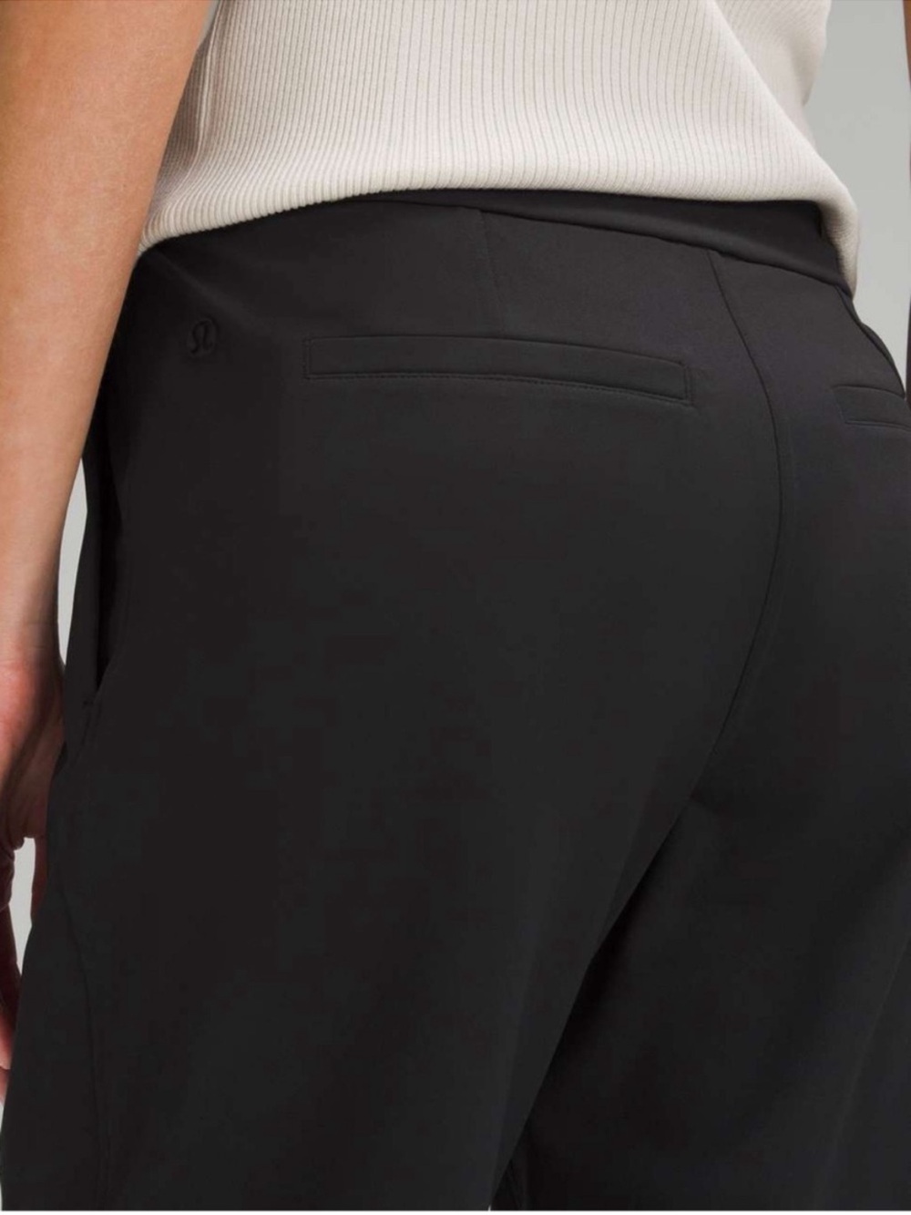 Lululemon Tapered-Leg Mid-Rise Pant Large Black - Picture 7 of 7